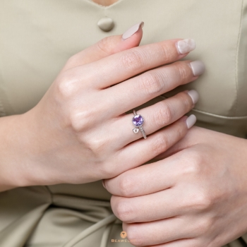 Silver Beawelry Elegance Ring with Amethyst
