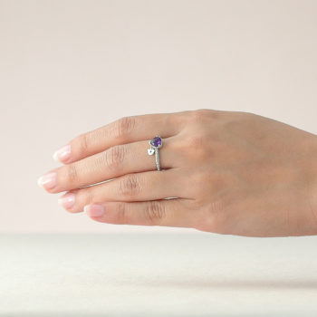 Silver Beawelry Ring with Heart Amethyst